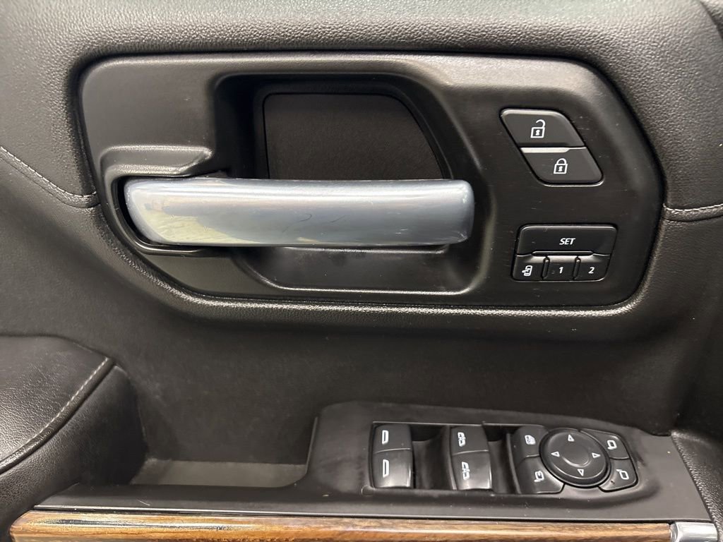 Used 2021 Chevrolet Silverado 1500 High Country image 16