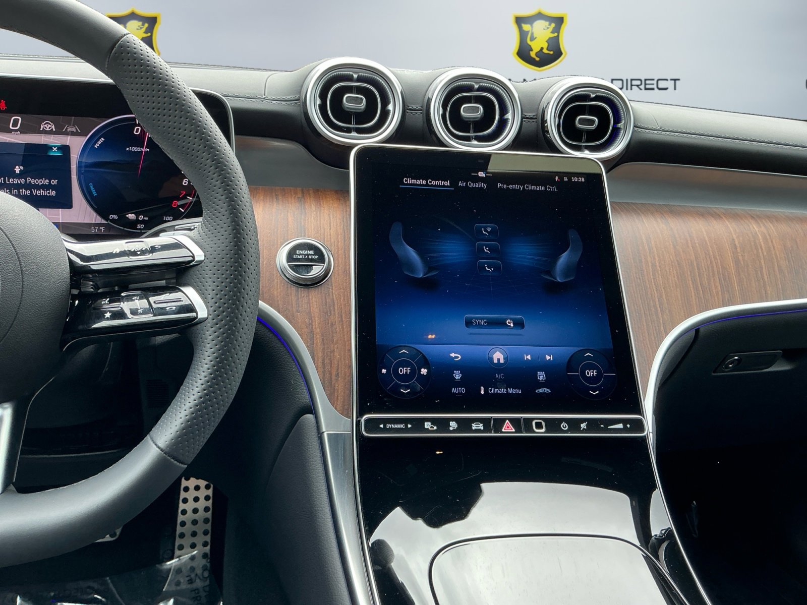 Used 2025 Mercedes-Benz GLC 350e 4MATIC image 13