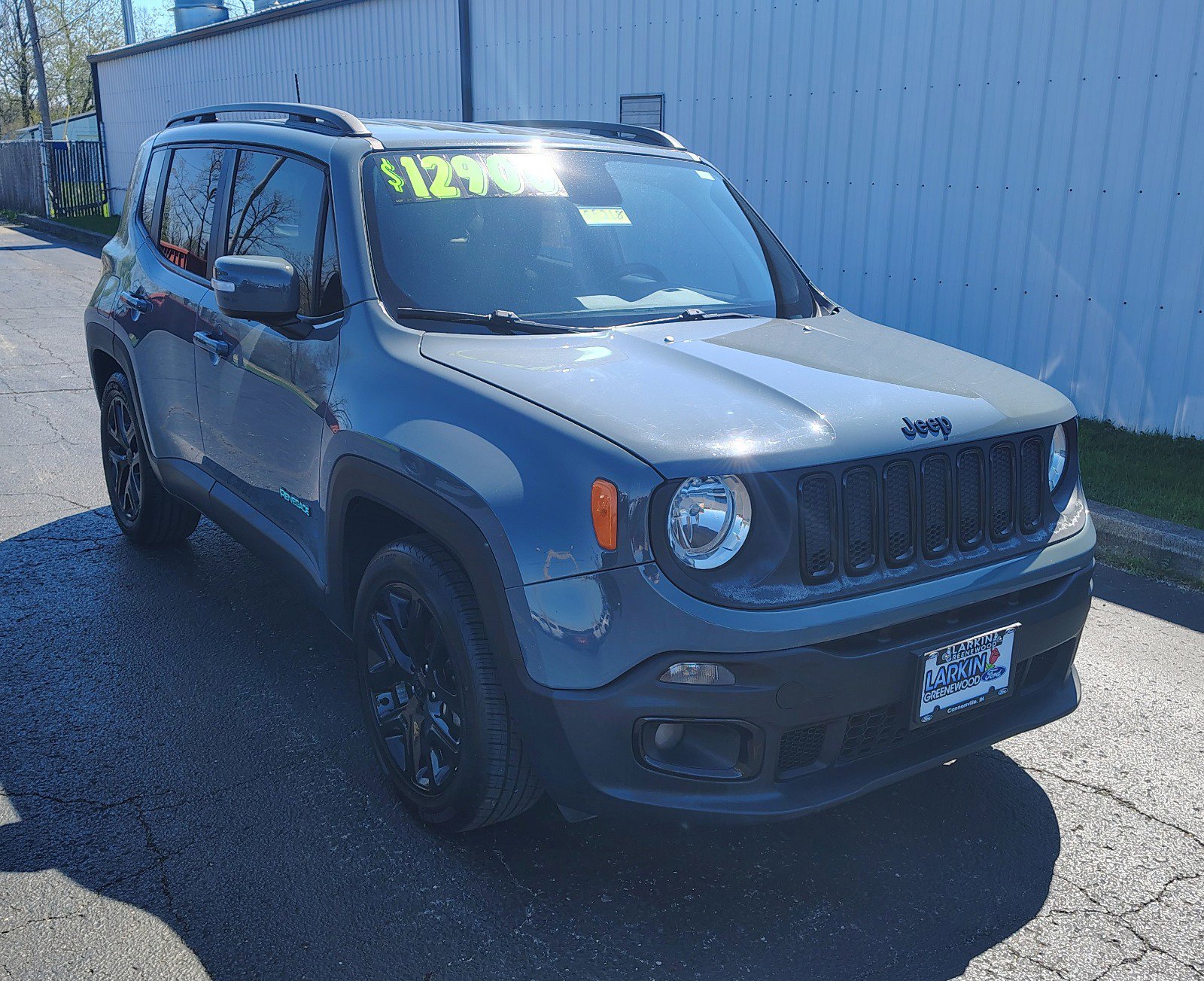 Used 2018 Jeep Renegade Altitude w/ Popular Equipment Group FWD image 2