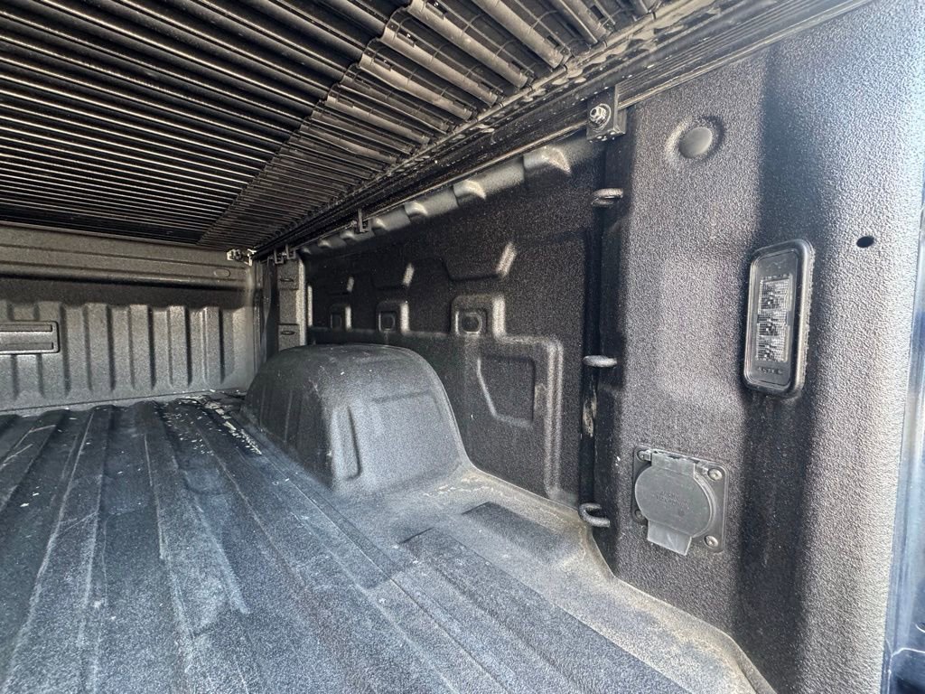 Used 2023 GMC Sierra 1500 SLE image 14