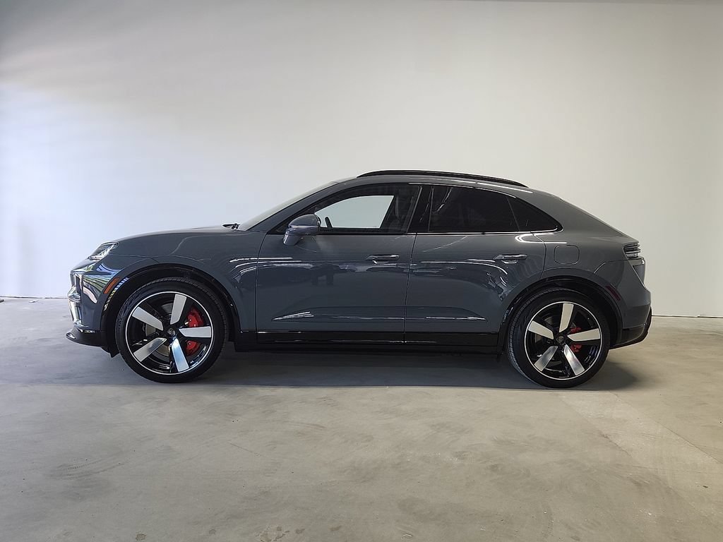 New 2026 Porsche Macan Turbo Electric AWD/4WD image 2