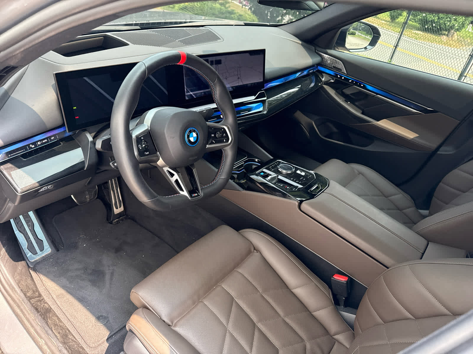 Certified 2024 BMW i5 M60 w/ Premium Package image 10