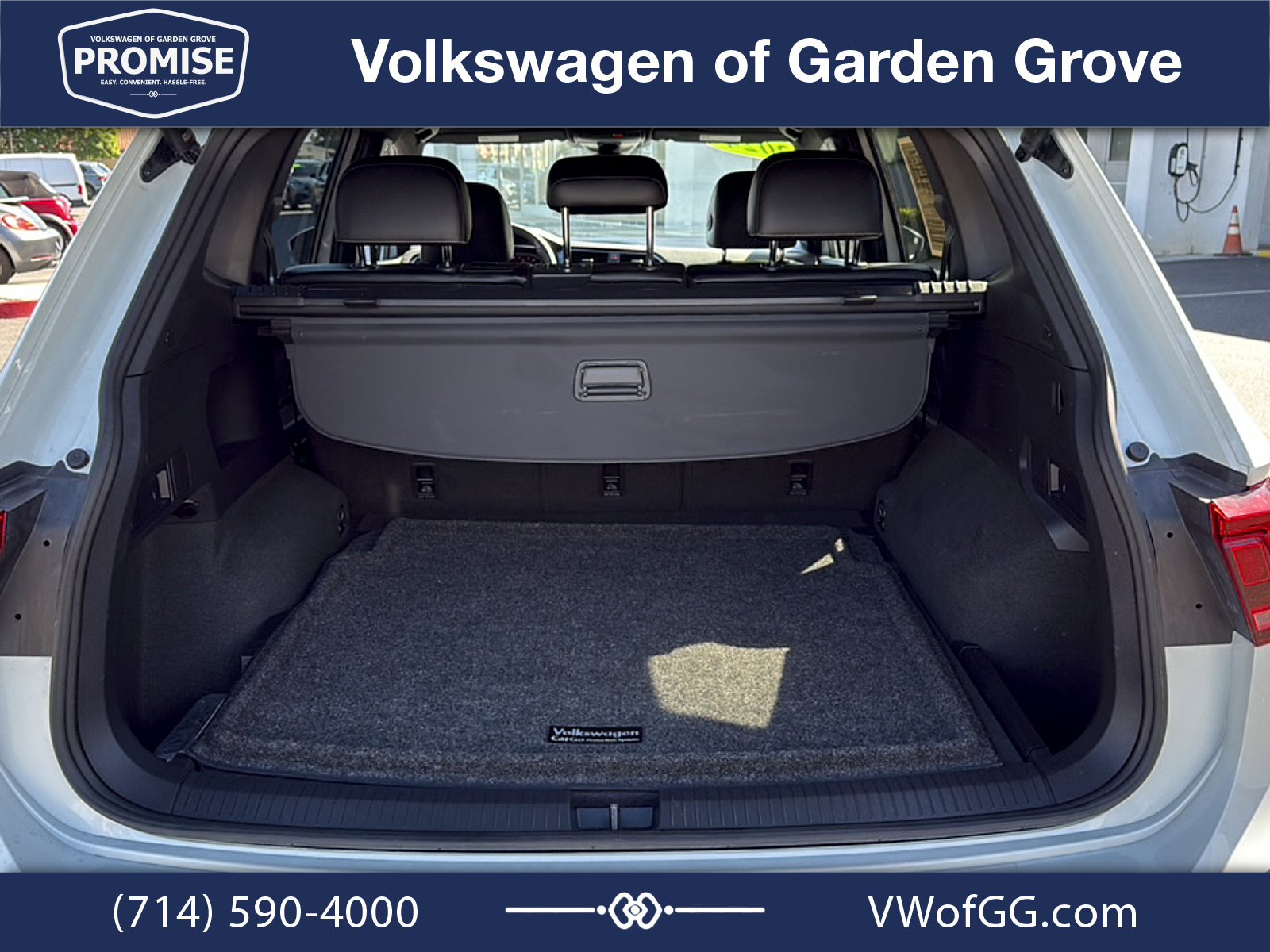Used 2024 Volkswagen Tiguan SEL R-Line AWD/4WD image 11