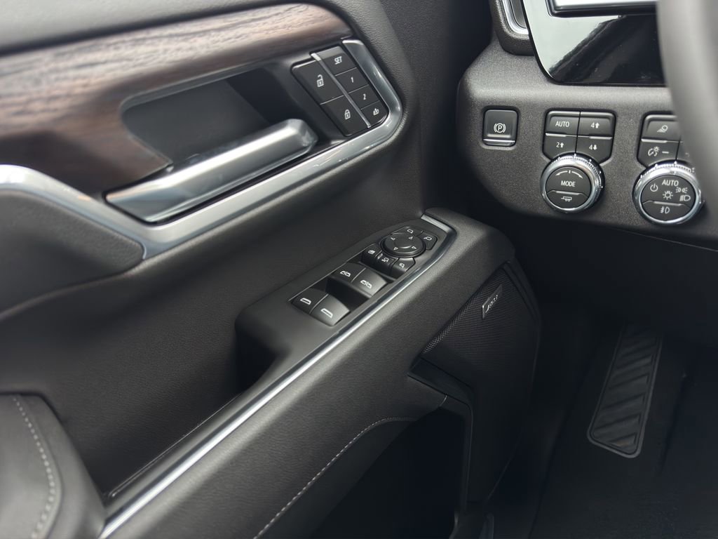 New 2026 GMC Sierra 2500 SLT w/ SLT Convenience Package image 12