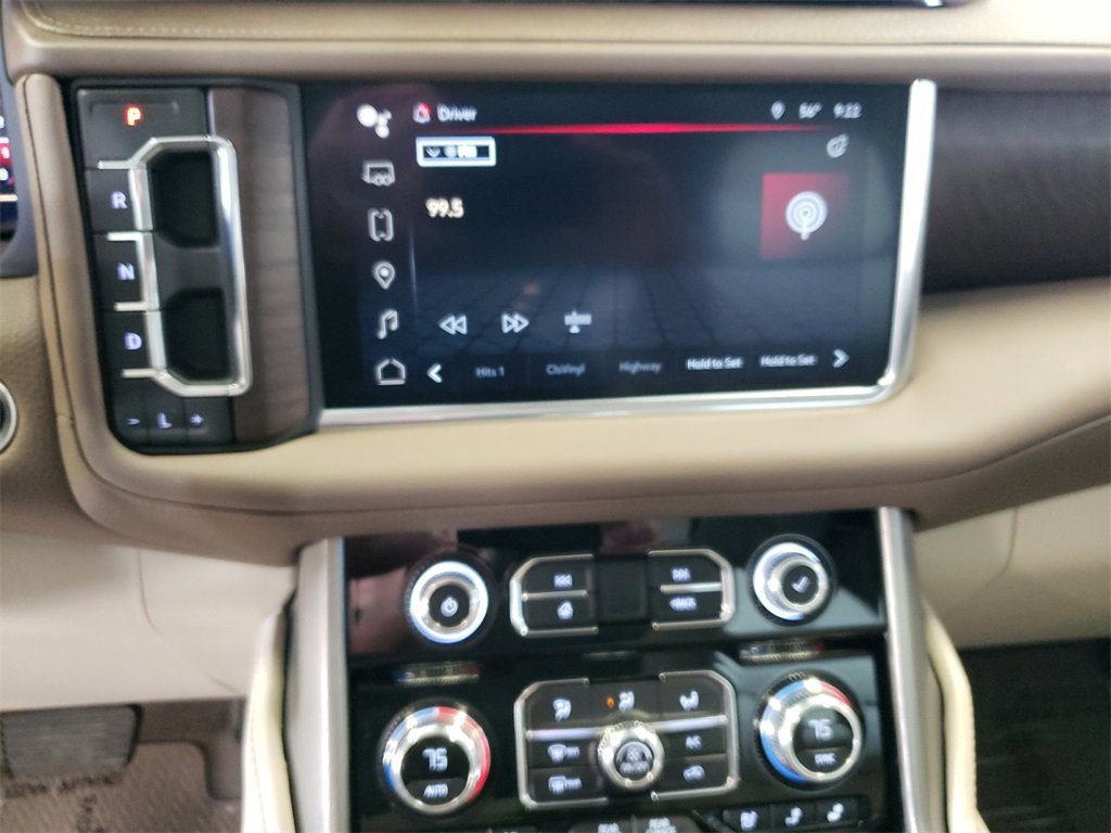 Used 2024 GMC Yukon XL Denali image 29