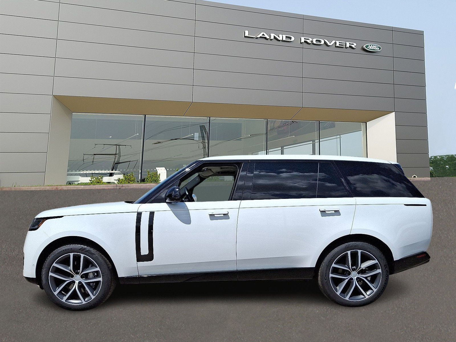 Certified 2024 Land Rover Range Rover Long Wheelbase SE image 6