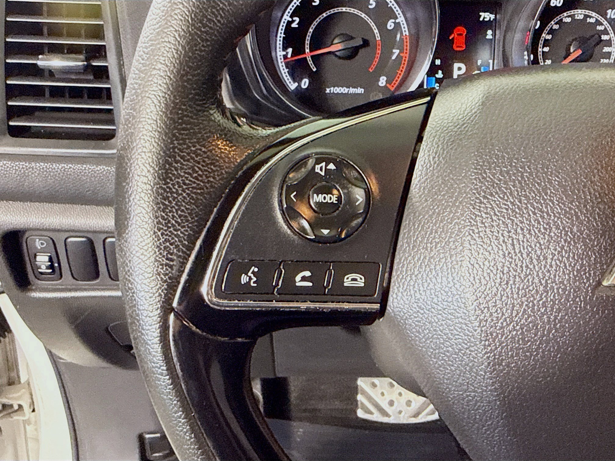 Used 2018 Mitsubishi Outlander Sport ES FWD image 14