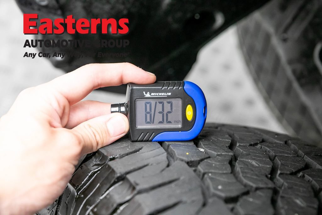 Used 2025 Toyota Tacoma TRD Off-Road AWD/4WD image 27