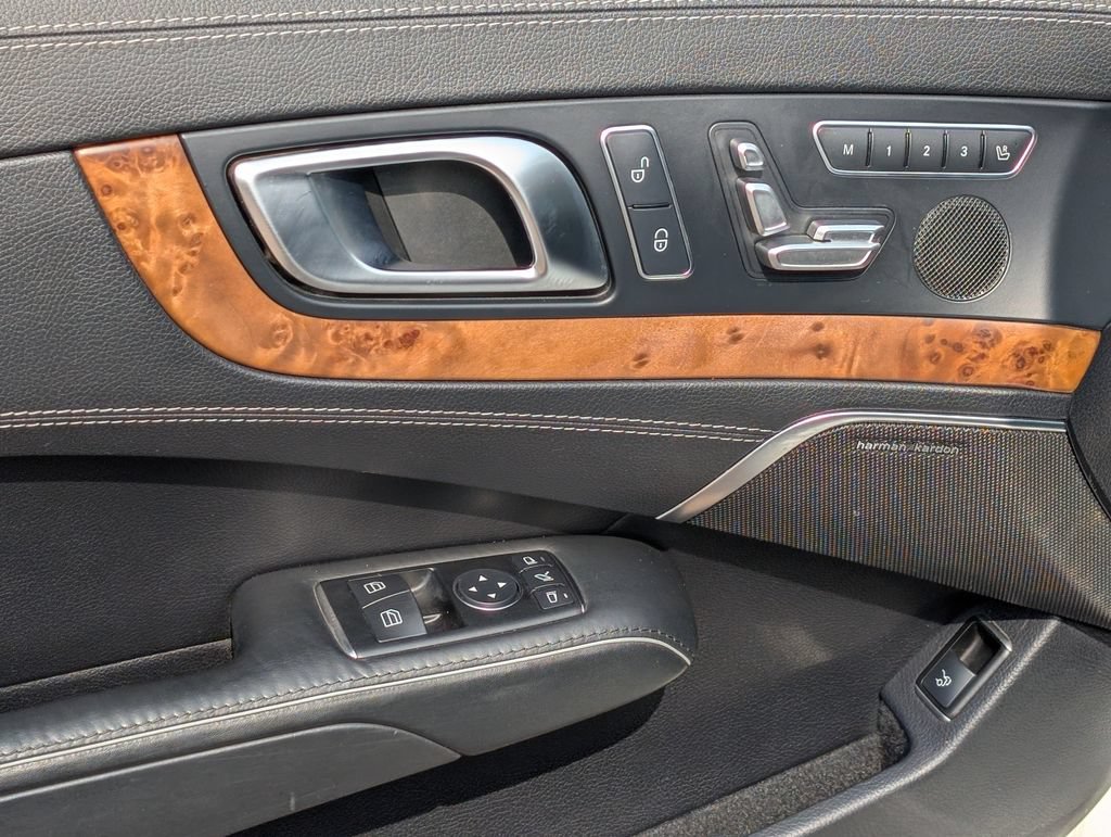 Used 2013 Mercedes-Benz SL 550 image 22