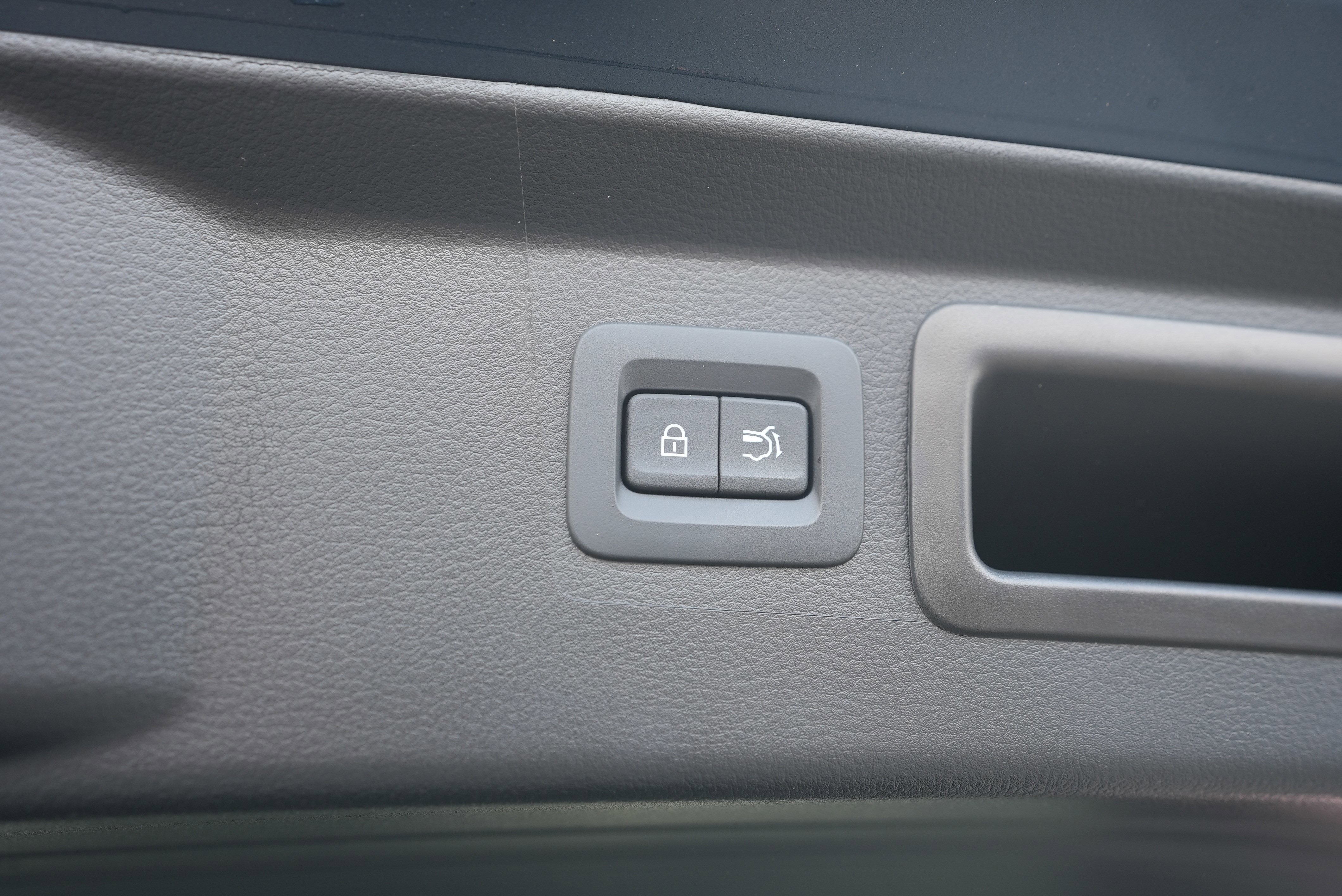 Certified 2025 MAZDA CX-50 AWD 2.5 S w/ Premium Package image 27