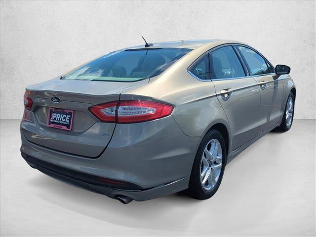 Used 2015 Ford Fusion SE FWD image 5