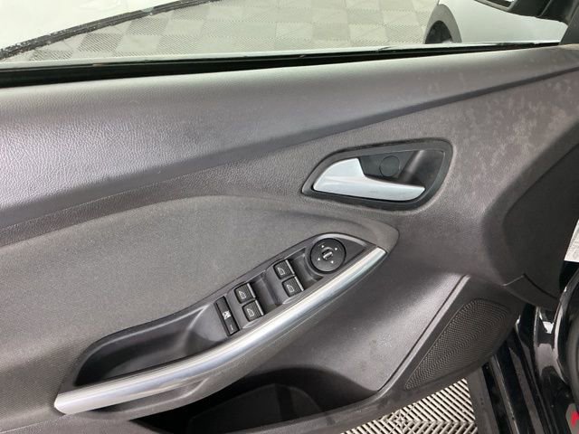 Used 2013 Ford Focus ST FWD image 12