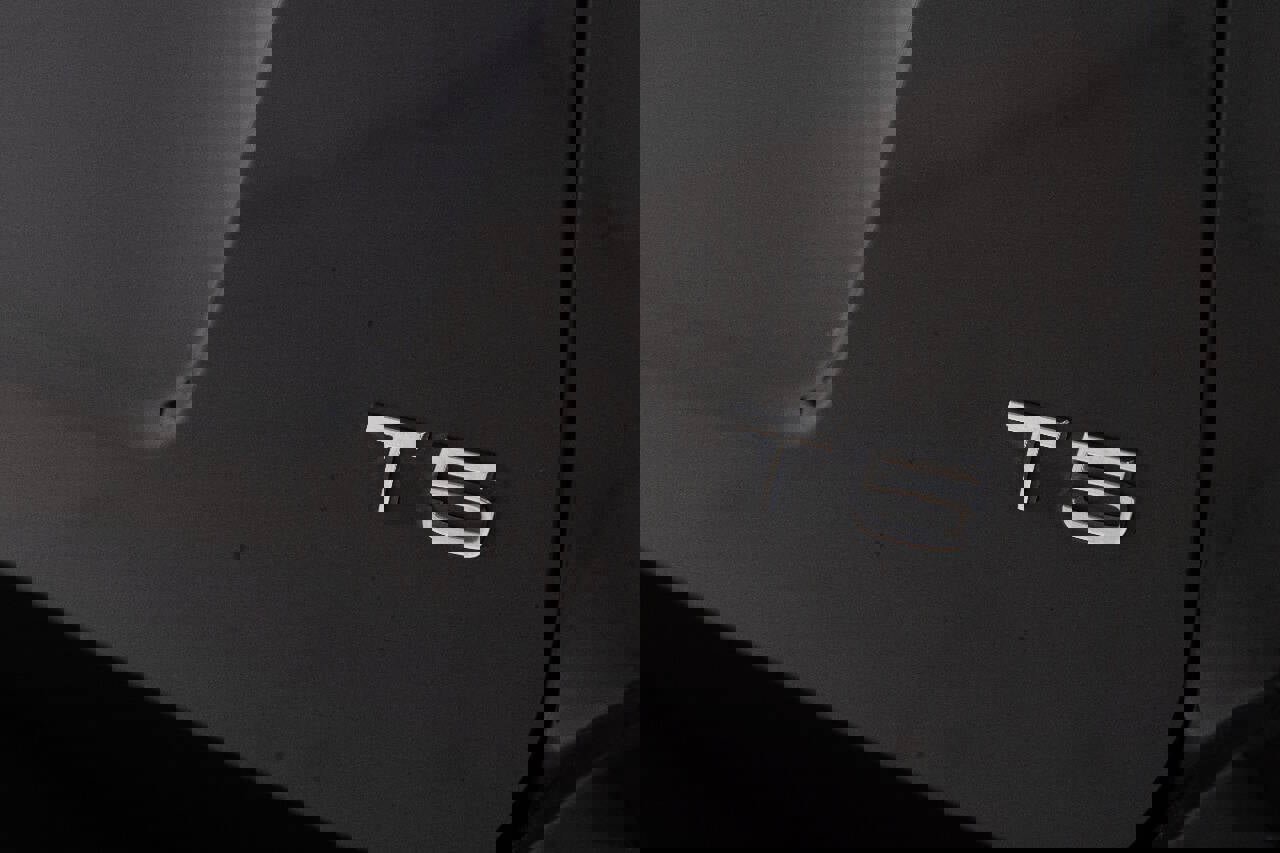 Used 2017 Volvo XC60 T5 w/ Tailgate Package image 19