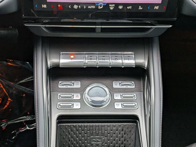 New 2026 Lincoln Nautilus Reserve w/ Jet Appearance Package image 17