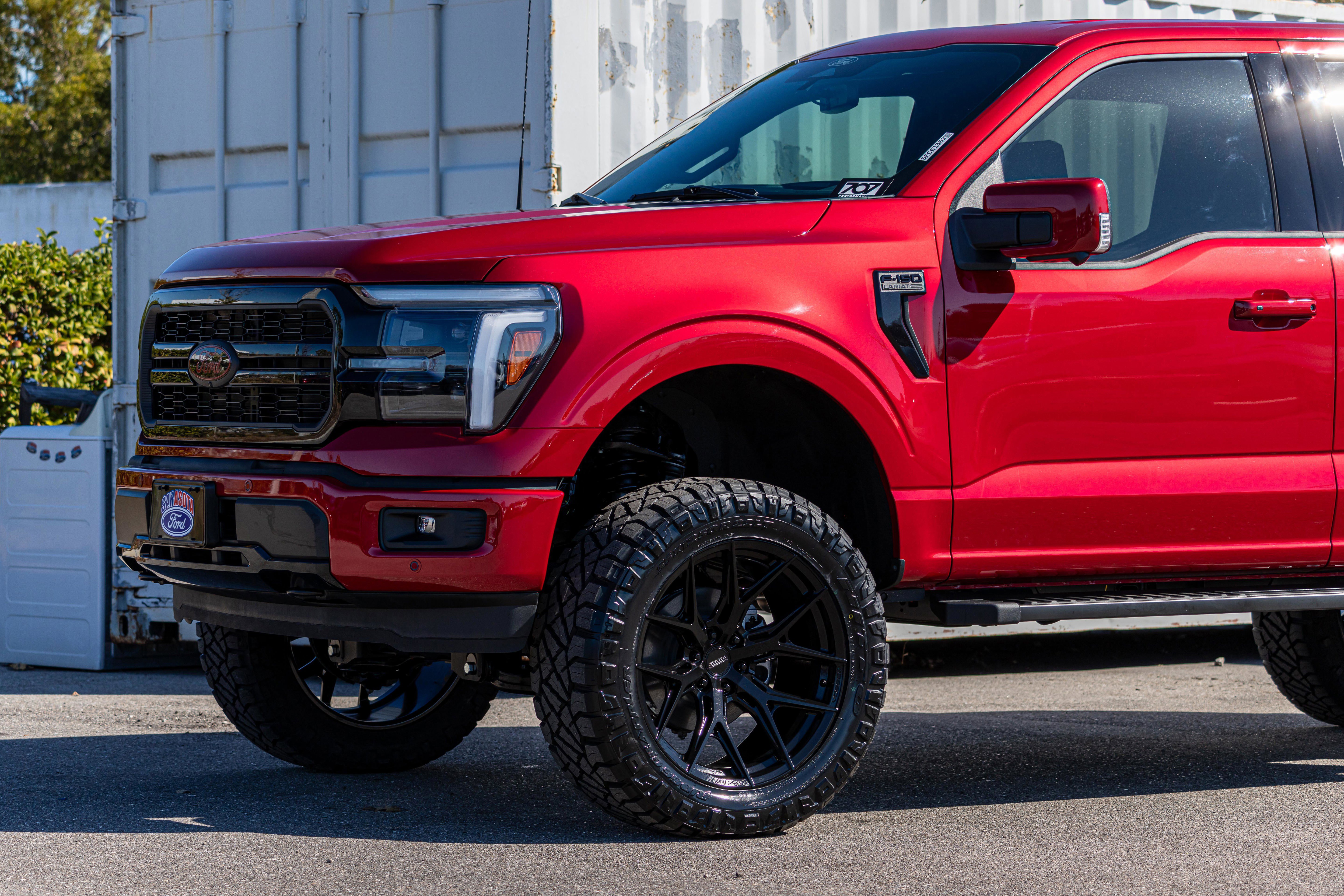 New 2025 Ford F150 Lariat w/ Equipment Group 501A Mid AWD/4WD image 39