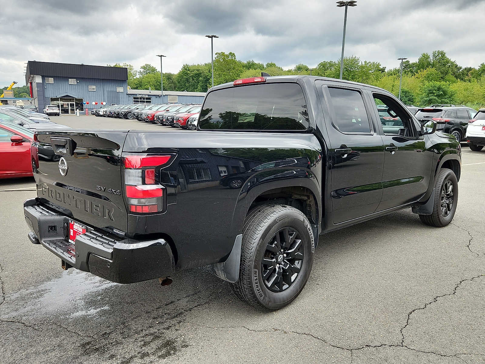 Used 2023 Nissan Frontier SV w/ Midnight Edition Package AWD/4WD image 4