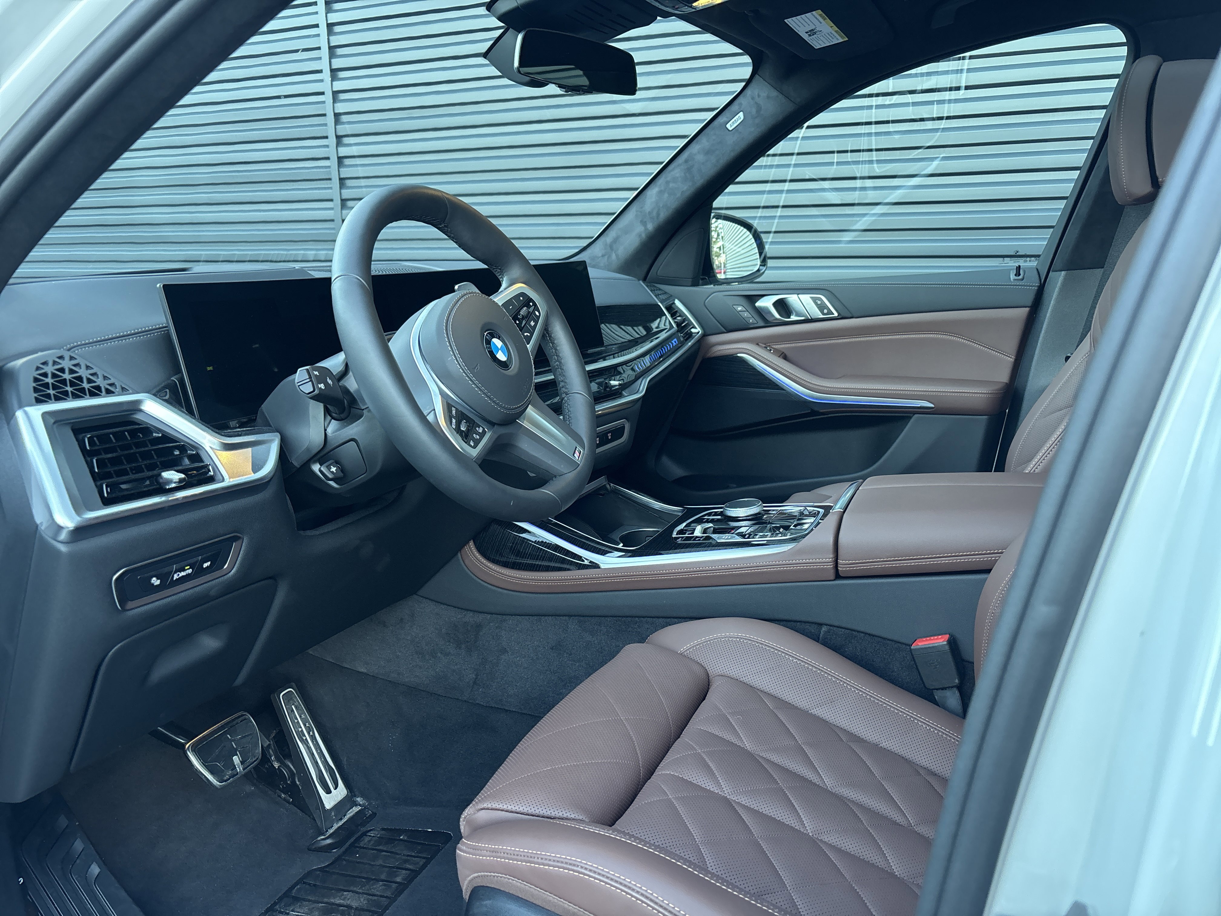 Used 2026 BMW X7 xDrive40i w/ M Sport Package image 10