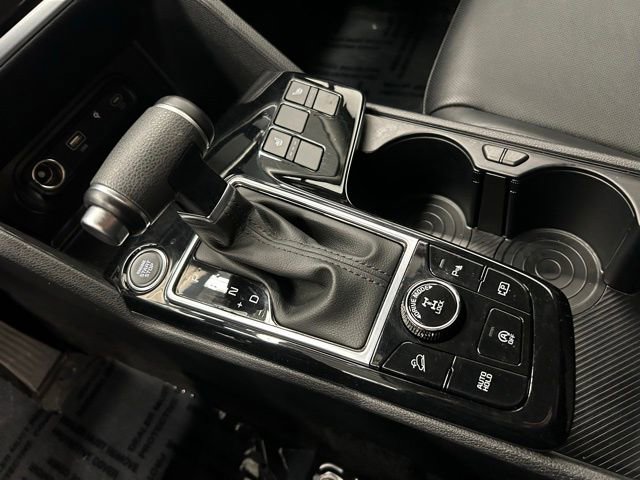 Used 2025 Kia Sportage EX w/ Premium Package image 32