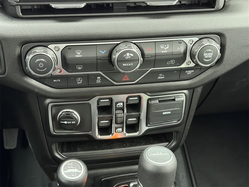 New 2026 Jeep Gladiator Sport image 17