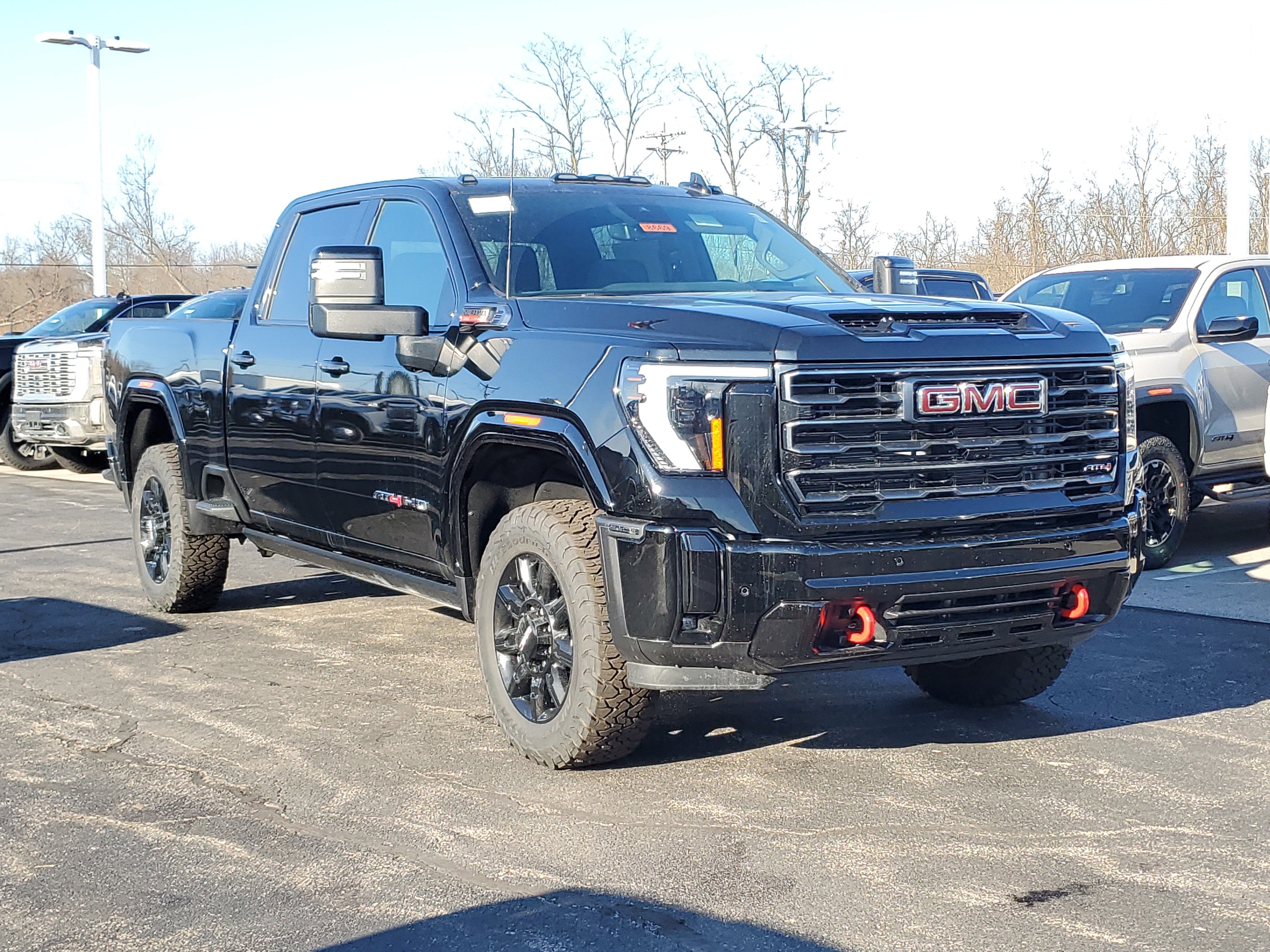 New 2025 GMC Sierra 2500 AT4 w/ AT4 Premium Plus Package