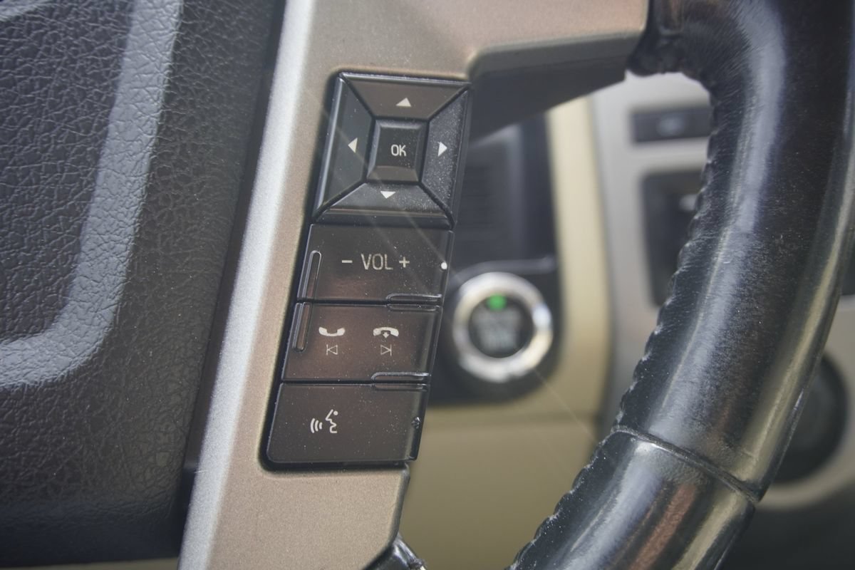 Used 2017 Ford Expedition EL Limited w/ Equipment Group 301A AWD/4WD image 17