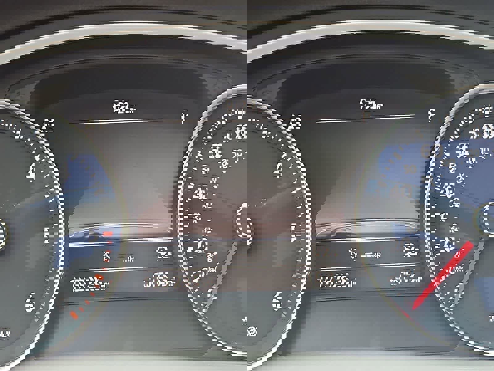 Used 2015 Volkswagen Touareg TDI AWD/4WD image 34