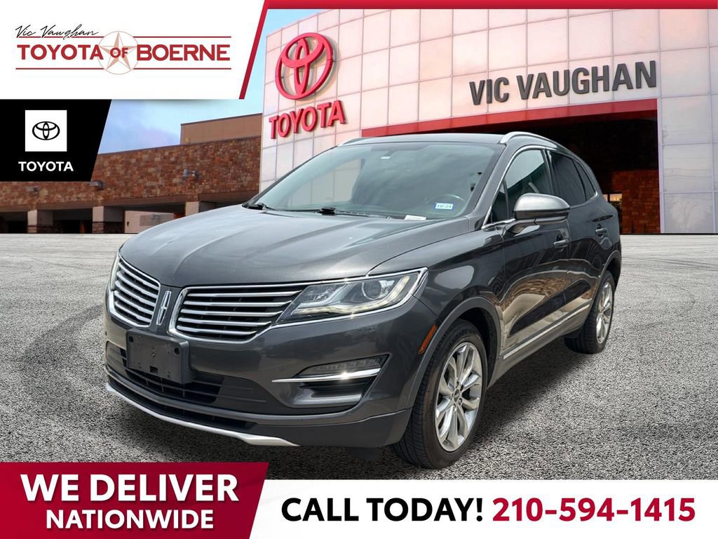 Used 2018 Lincoln MKC Select w/ Select Plus Package FWD image 1