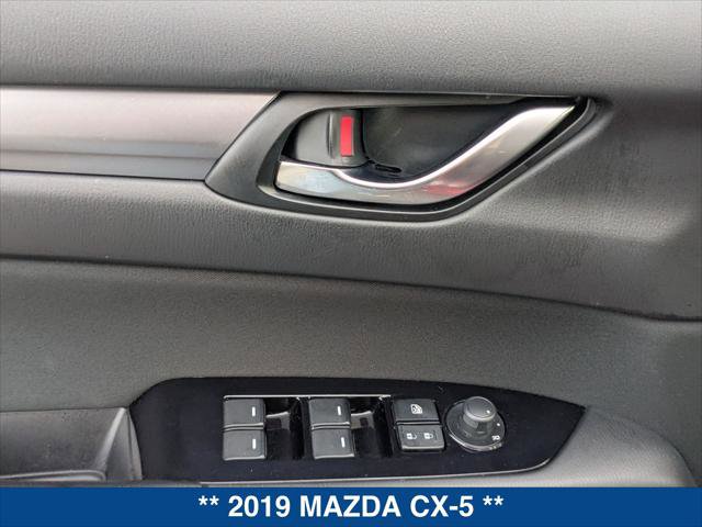 Used 2019 MAZDA CX-5 Sport FWD image 11