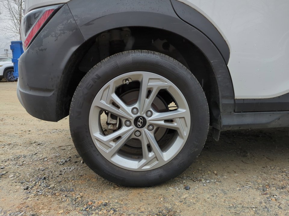 Certified 2023 Hyundai Kona SEL image 36