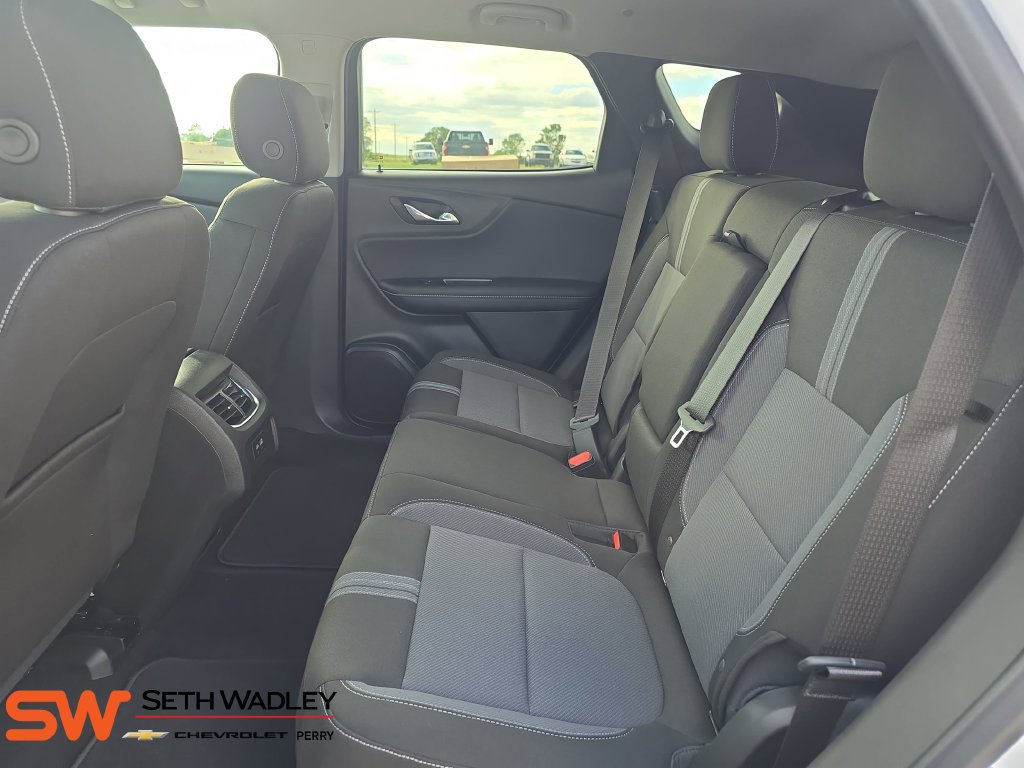 New 2026 Chevrolet Blazer LT w/ Convenience Package FWD image 14