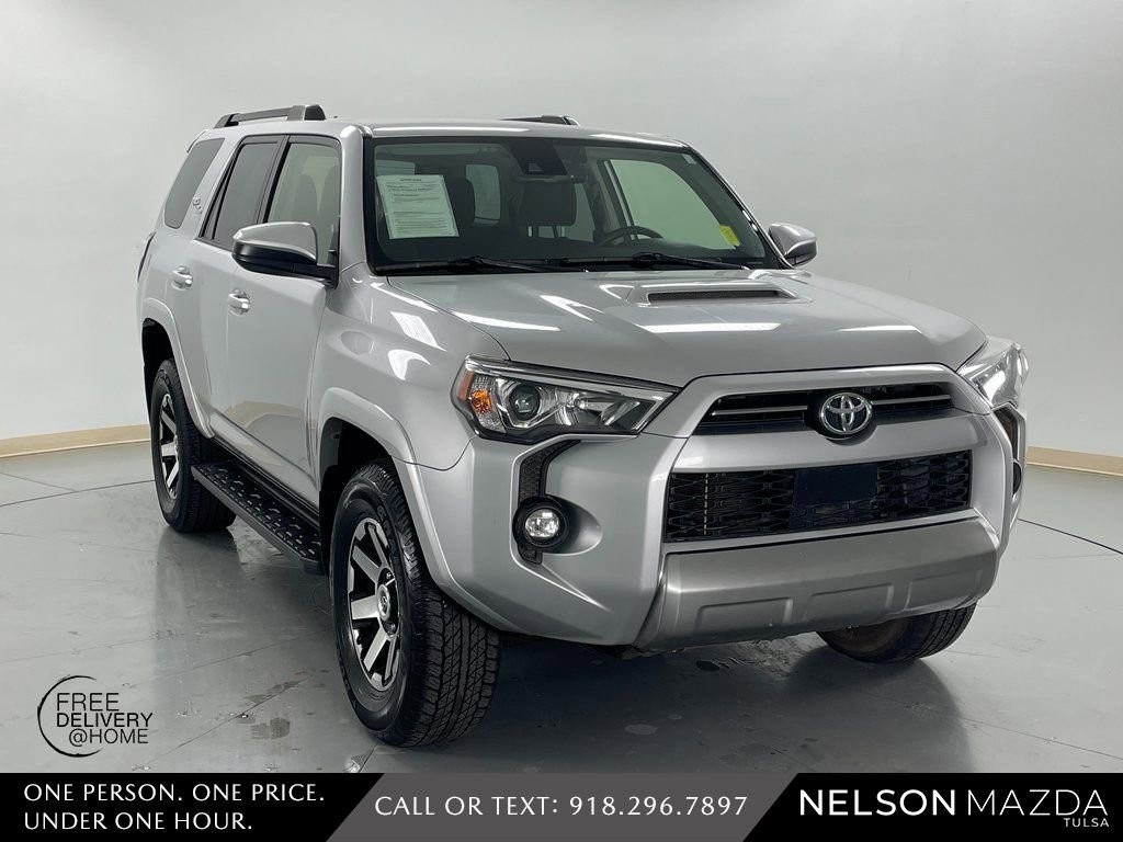 Used 2022 Toyota 4Runner TRD Off-Road image 4