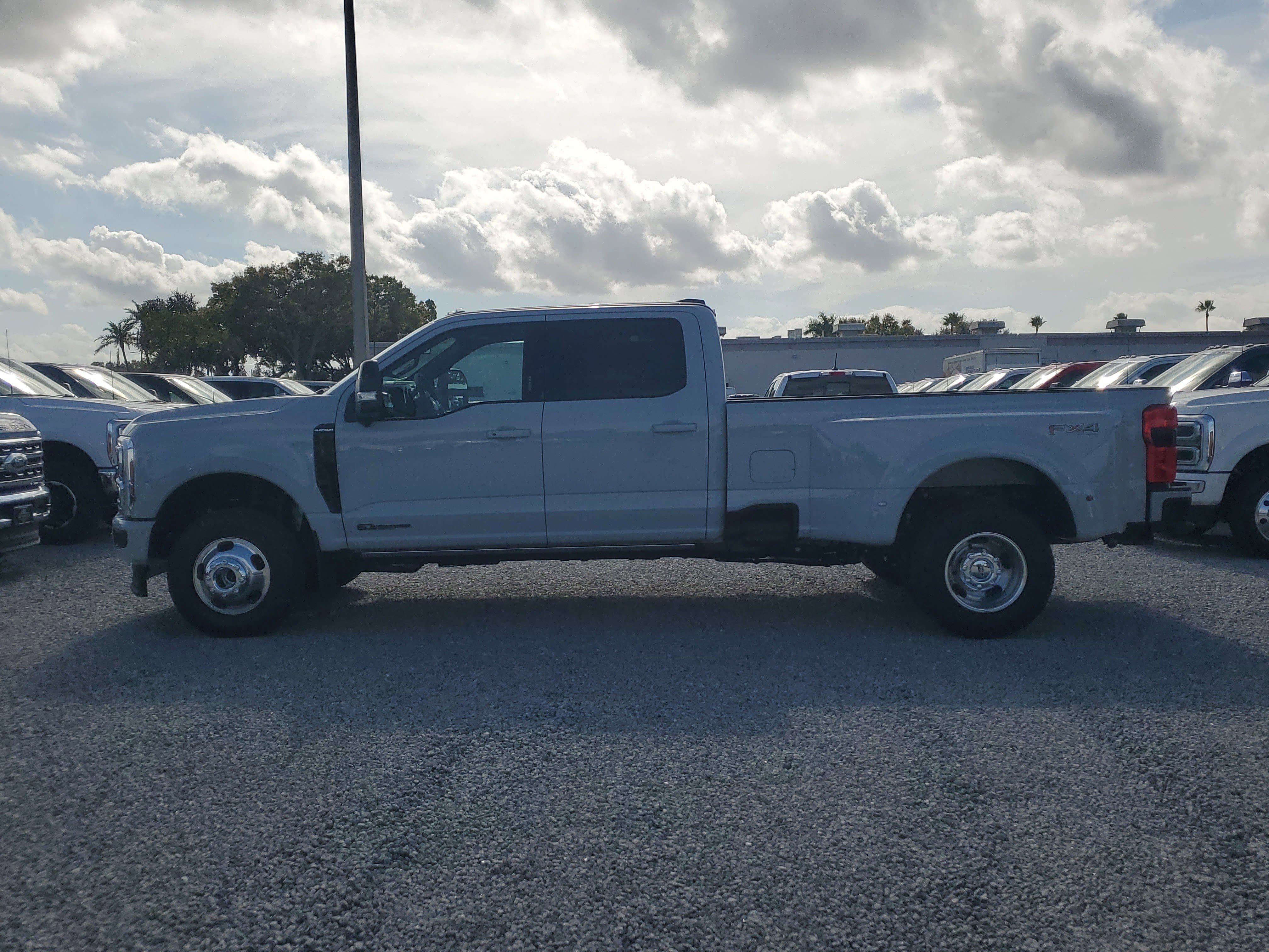 New 2026 Ford F350 Platinum AWD/4WD image 7
