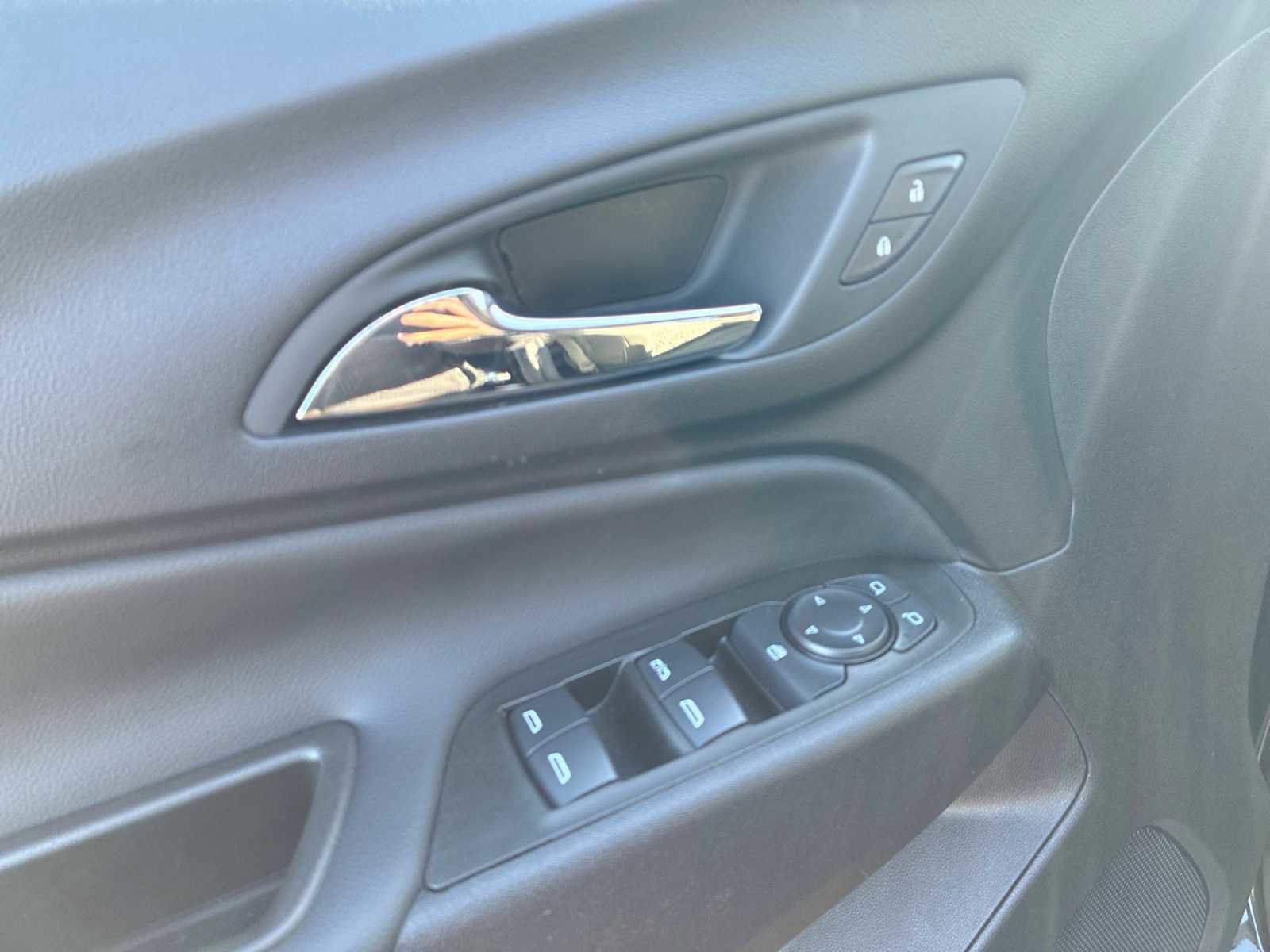 Certified 2024 Chevrolet Equinox LT image 22