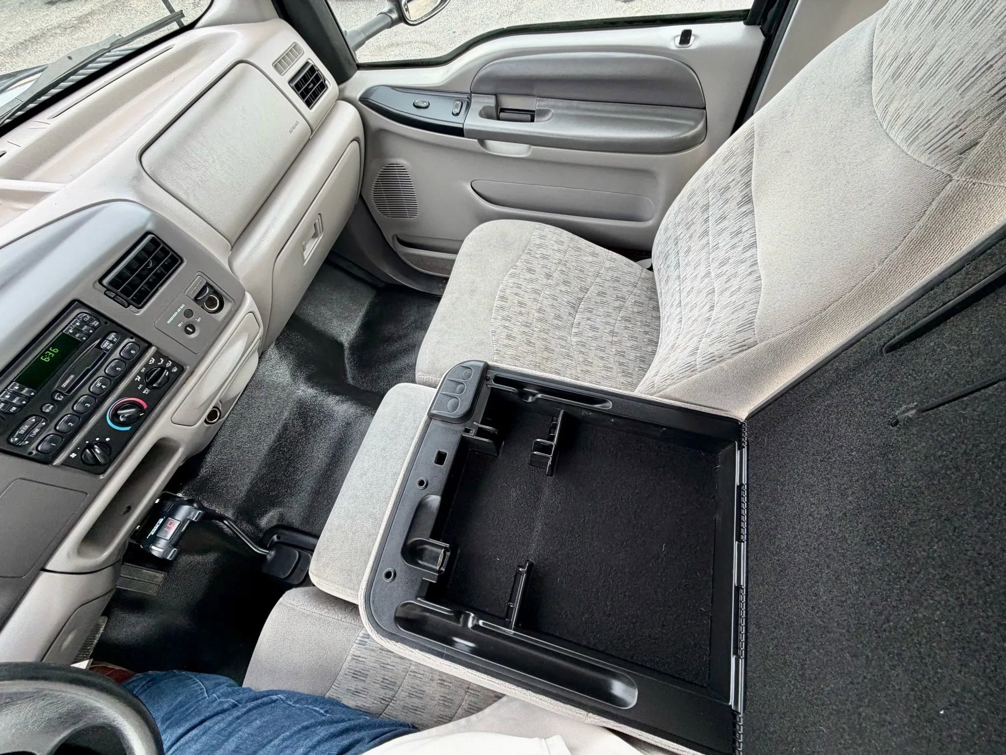 Used 1999 Ford F250 Long Bed image 16