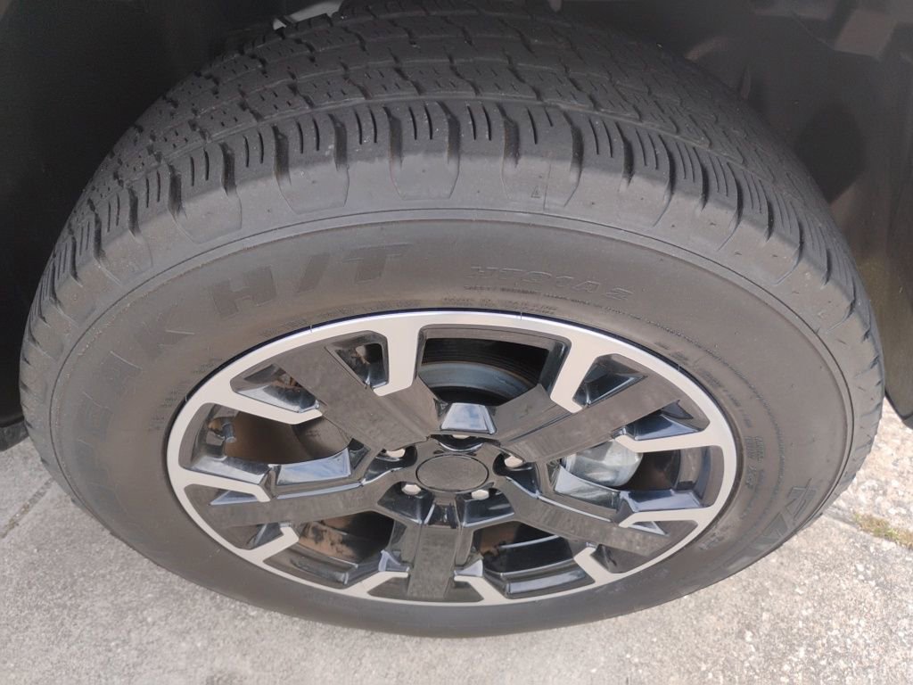 Used 2023 Jeep Renegade Latitude image 11