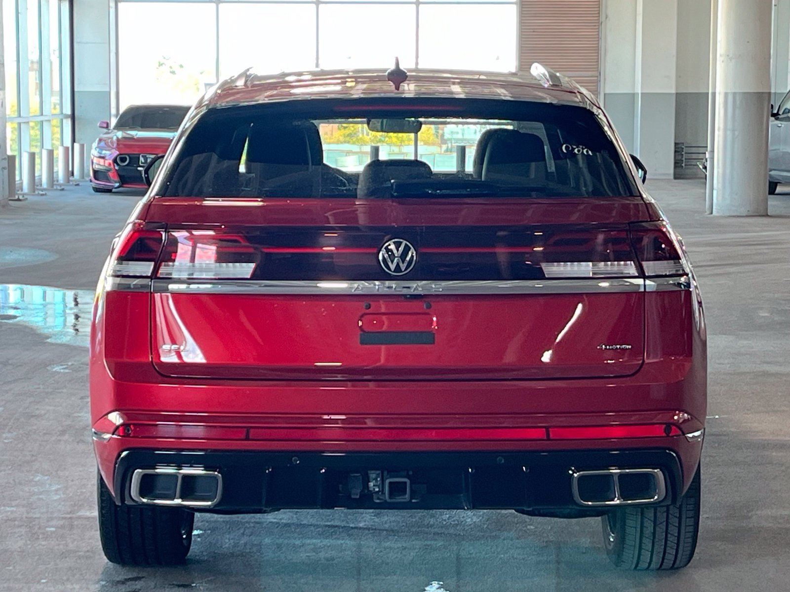 Used 2024 Volkswagen Atlas Cross Sport SEL Premium R-Line AWD/4WD image 9