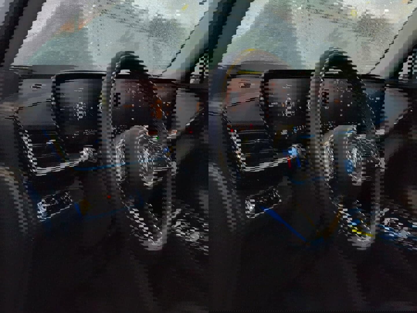 Used 2025 Buick Envision Preferred image 18