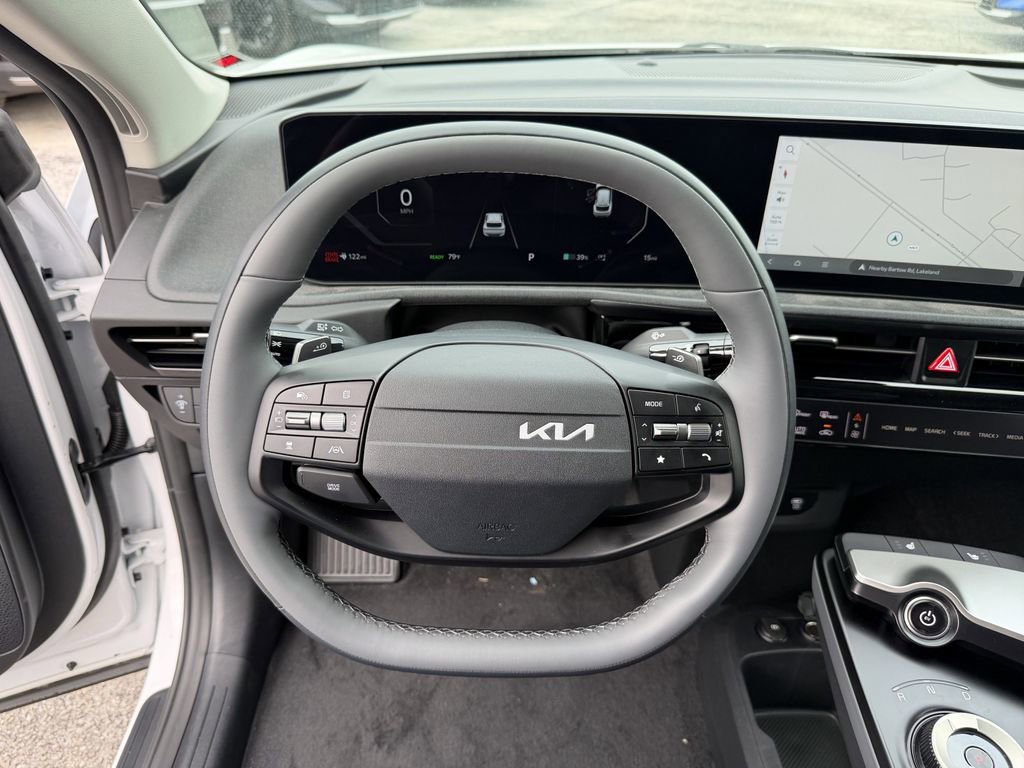 New 2025 Kia EV6 Light w/ Light LR Technology Package image 27