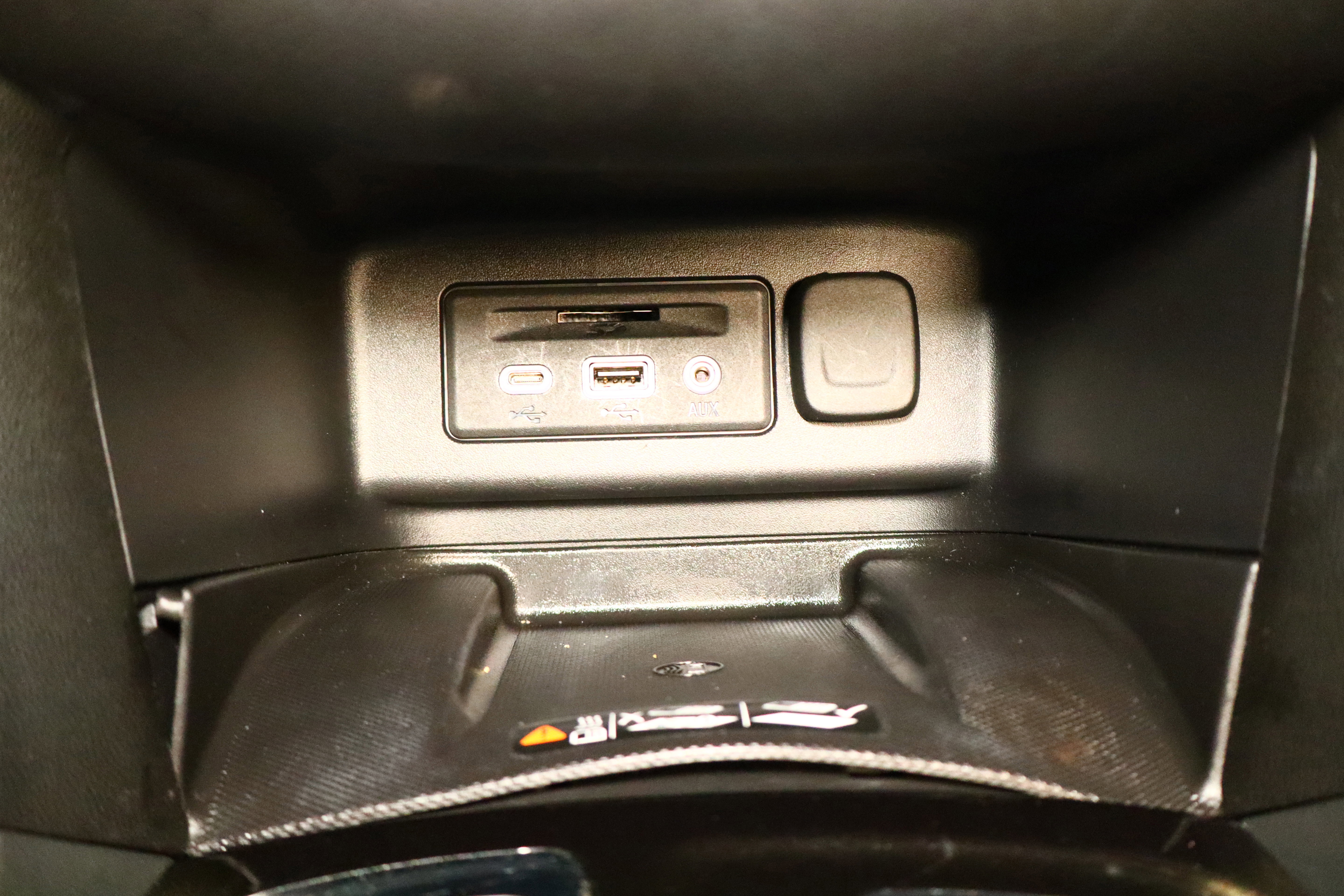 Used 2022 Chevrolet Equinox Premier image 25