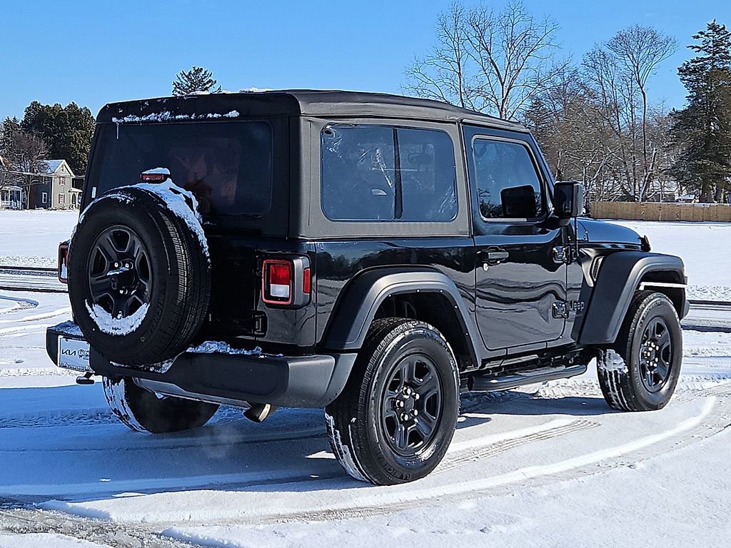 Used 2022 Jeep Wrangler Sport image 7