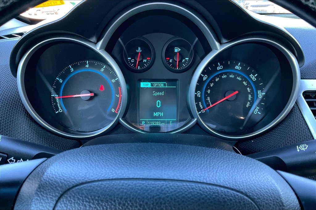 Used 2015 Chevrolet Cruze LT FWD image 11