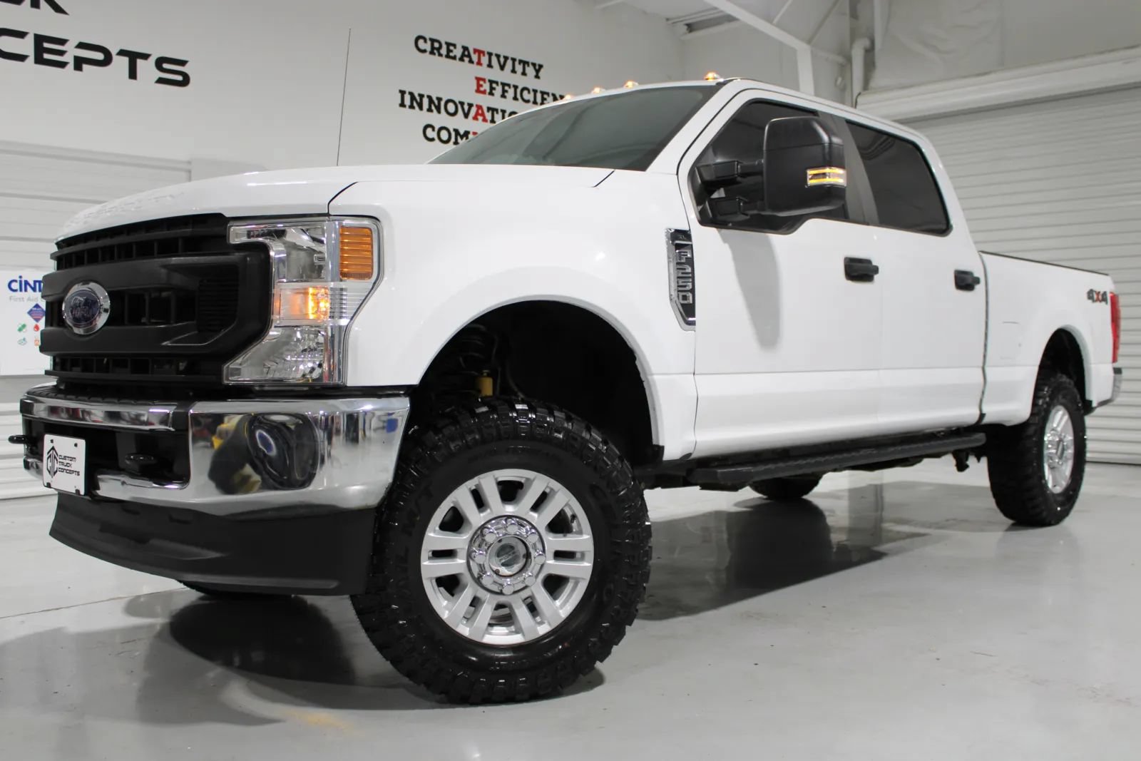 Used 2022 Ford F250 XL w/ Power Equipment Group