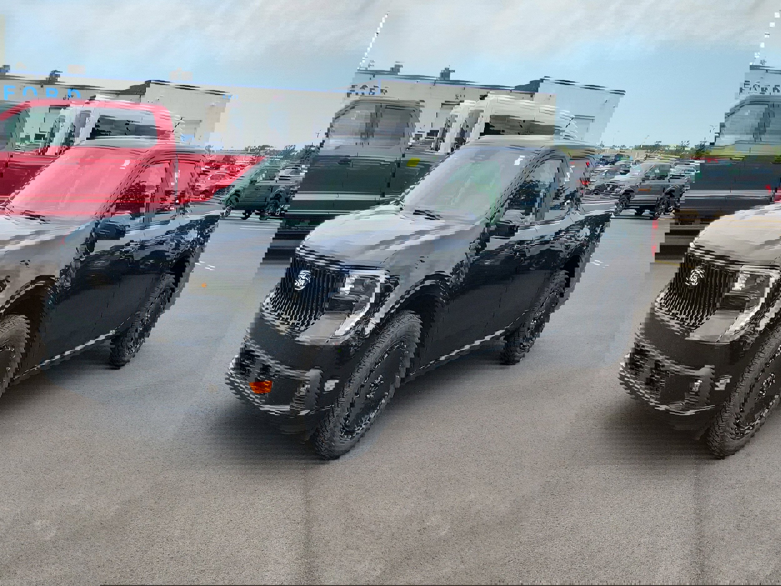 New 2025 Ford Maverick Lobo image 2