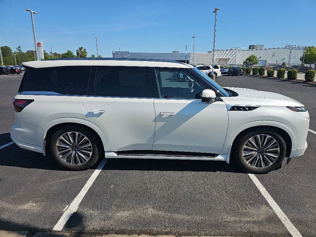 Used 2025 INFINITI QX80 Luxe w/ Cargo Package RWD image 5