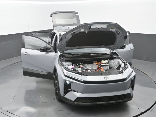 Used 2026 Toyota C-HR w/ Cold Weather Package AWD/4WD image 33