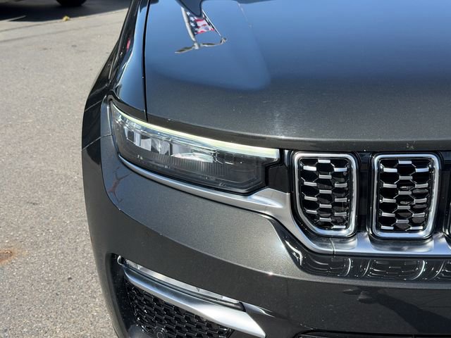 Used 2024 Jeep Grand Cherokee Summit image 5