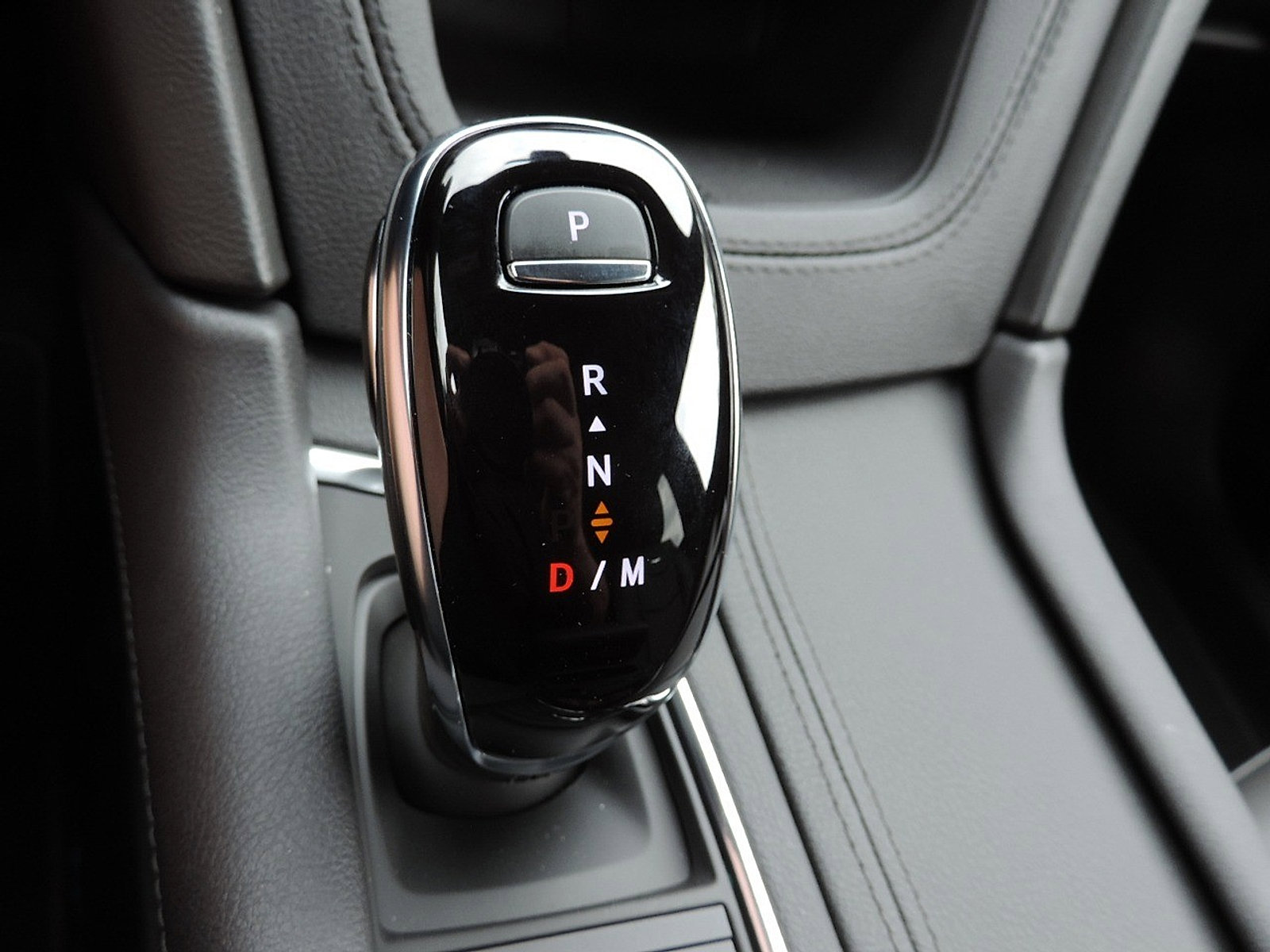 New 2026 Cadillac XT5 Premium Luxury w/ Driver Assist Package FWD image 19