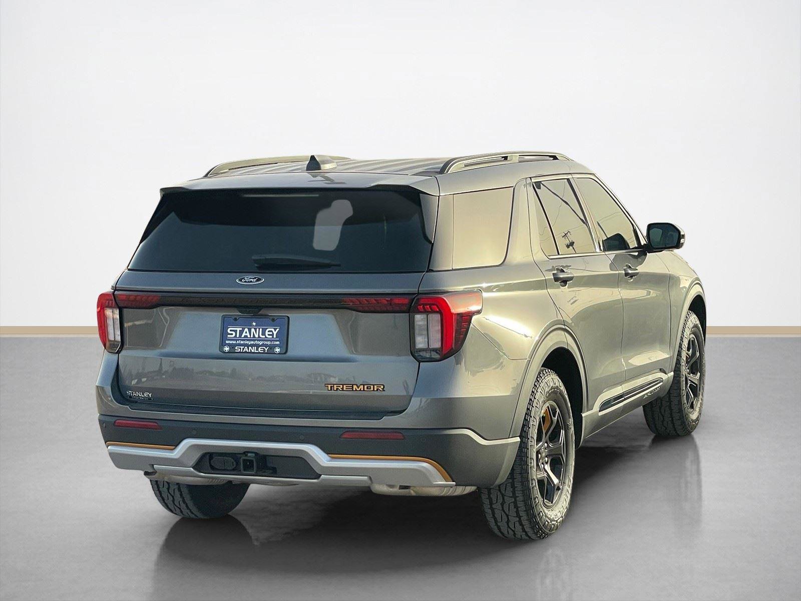 New 2026 Ford Explorer Tremor w/ Tremor Ultimate Package AWD/4WD image 8