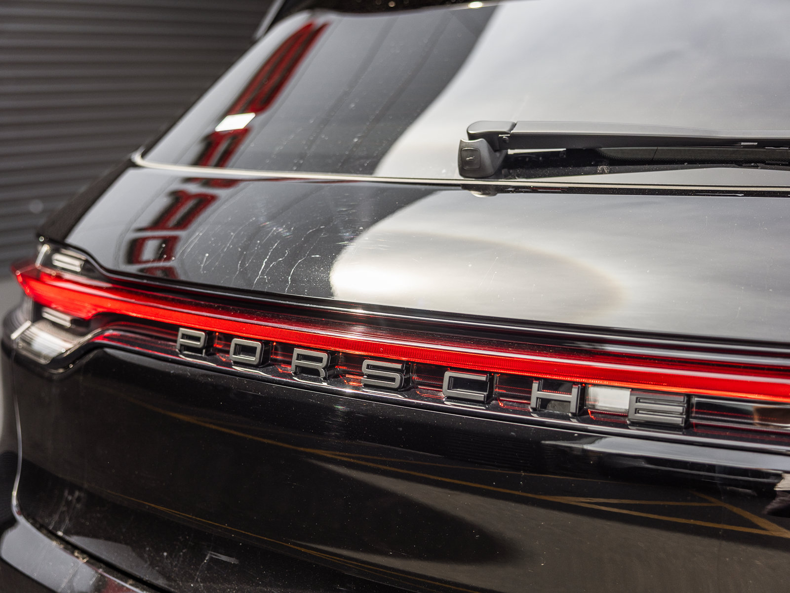 Certified 2026 Porsche Macan AWD/4WD image 25