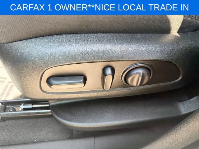 Used 2023 Chevrolet Equinox LT FWD image 25
